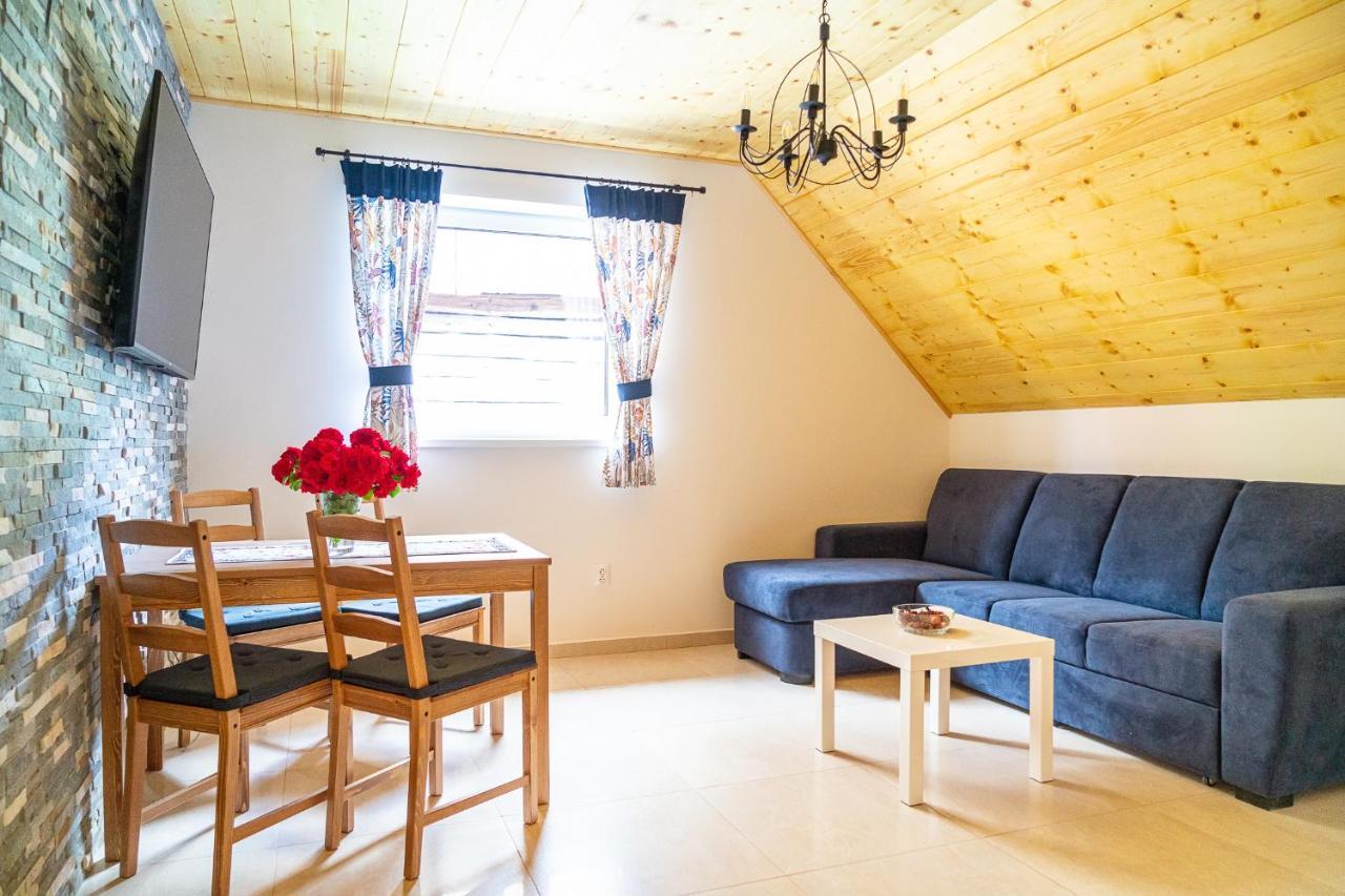 Apartmany Pod Rozsutcom - Zatkov Dvor - Prijazd Do Ubytovania Autom S Pohonom 4X4 Terchová 外观 照片