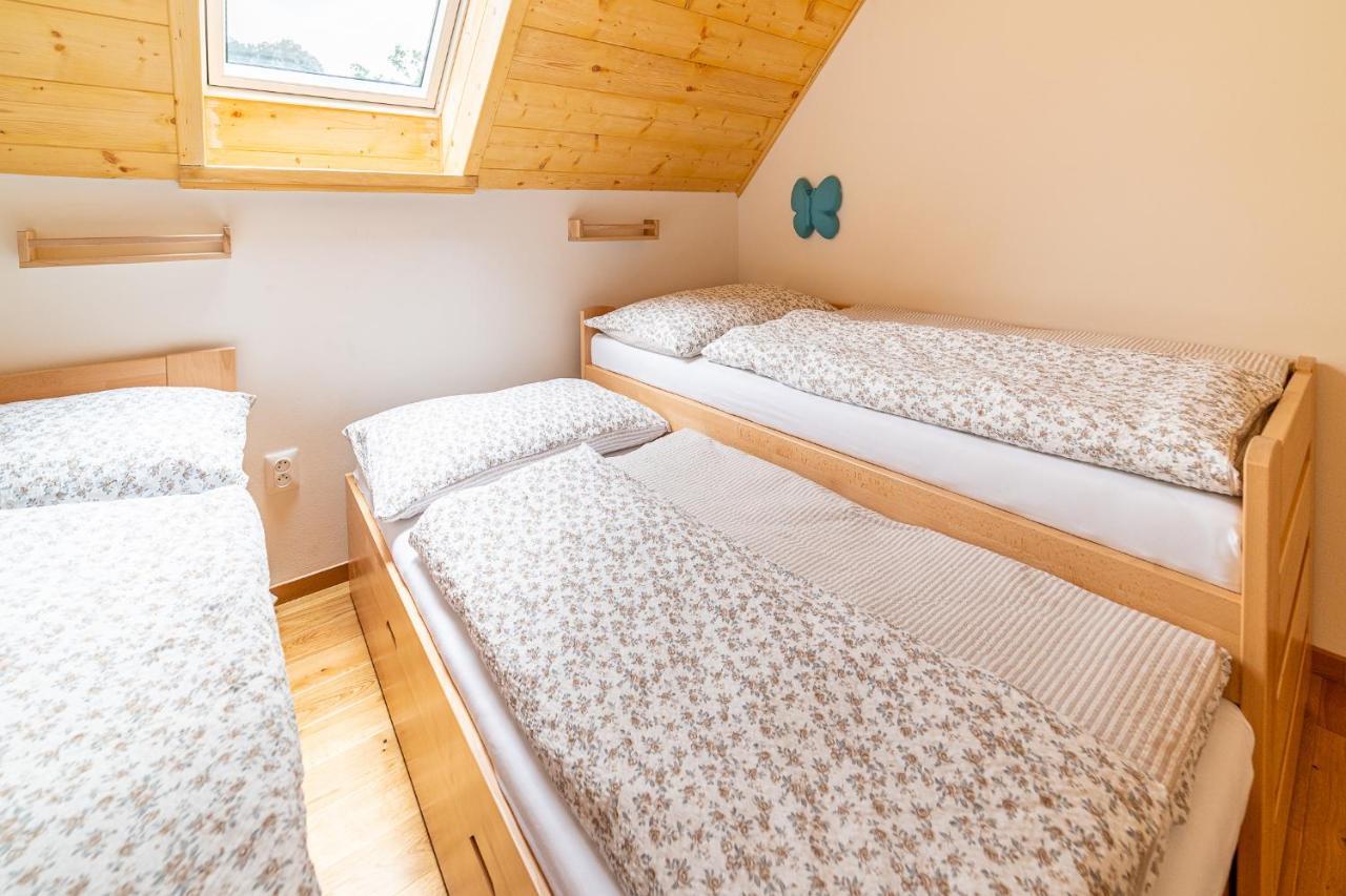 Apartmany Pod Rozsutcom - Zatkov Dvor - Prijazd Do Ubytovania Autom S Pohonom 4X4 Terchová 外观 照片