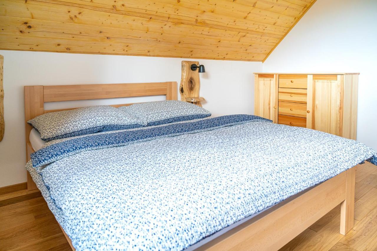 Apartmany Pod Rozsutcom - Zatkov Dvor - Prijazd Do Ubytovania Autom S Pohonom 4X4 Terchová 外观 照片